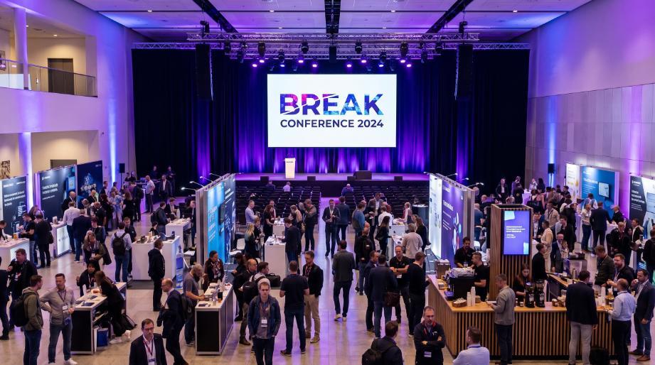 From Courtside to Click‑Through: What Amanda Anisimova’s ‘Break Conference’ Teaches Performance Marketers About Native Ad Storytelling